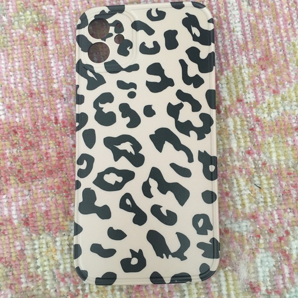 3 iPhone 11 Cases Brand New 📱 - Picture 3 of 6